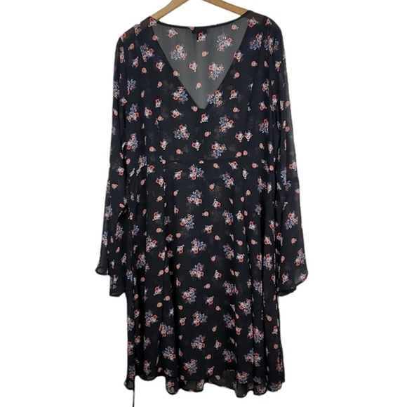 NWOT Torrid Black Floral Semi-Sheer Mini/Midi Dress - Picture 4 of 6